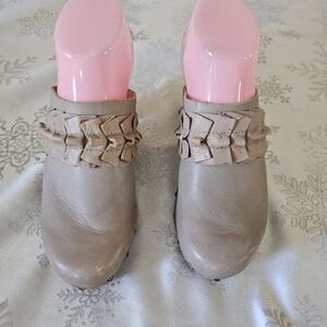 Sanita Light Pink Danish Clogs Studded Leather Mules Sz 38